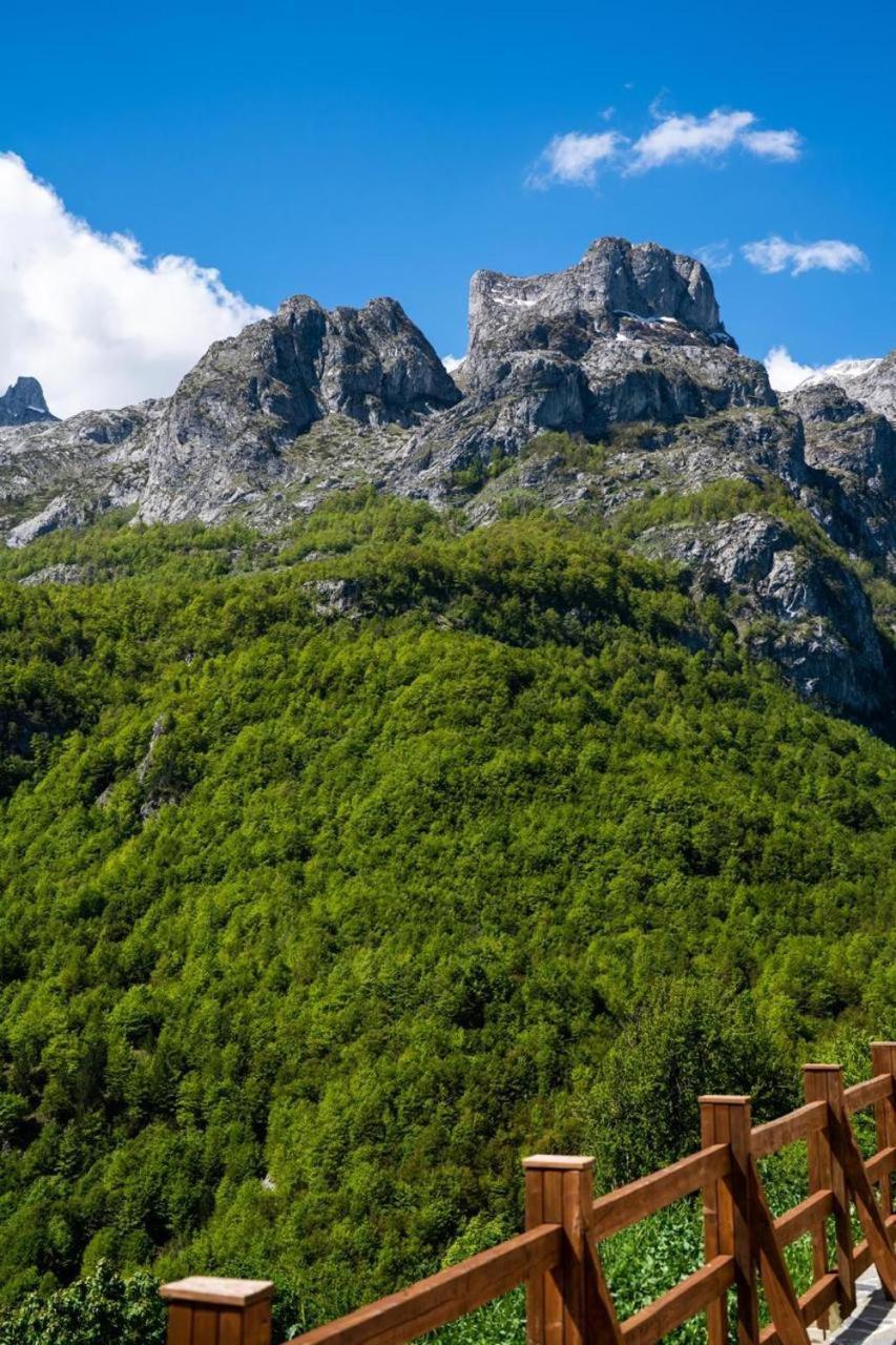 Zeneli Alpin Chalet Cerem Exterior foto